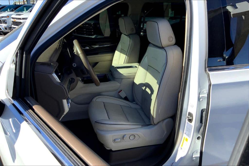 used 2021 GMC Yukon car, priced at $44,999