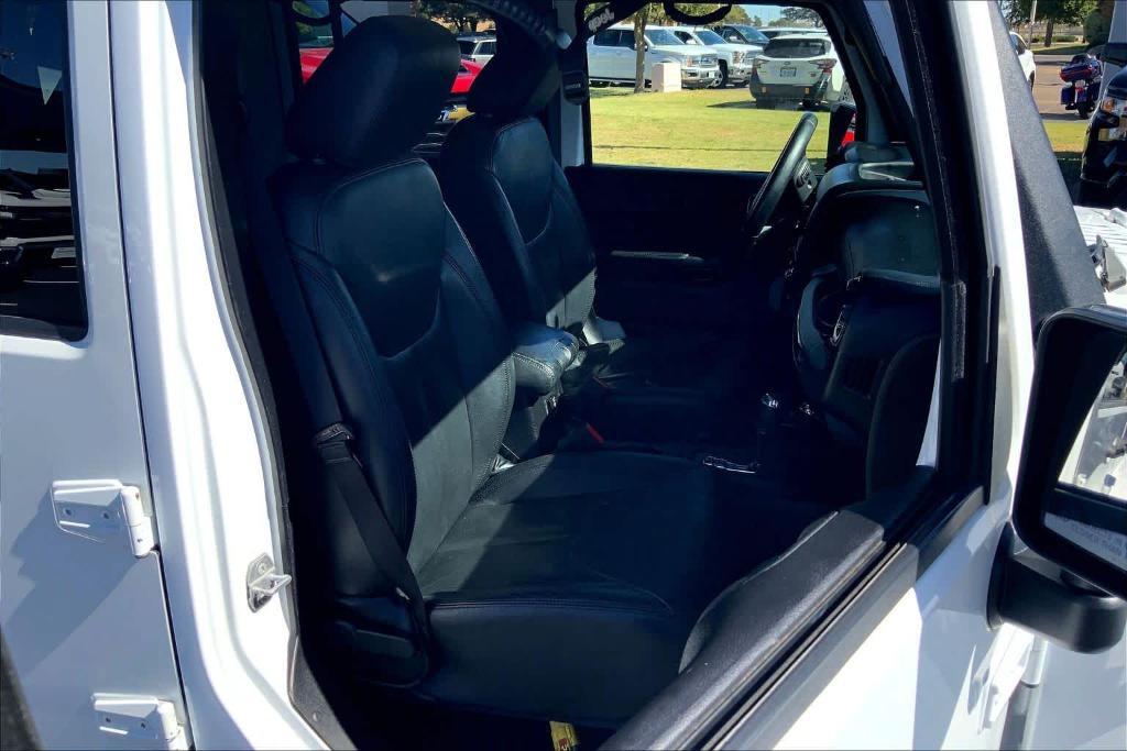 used 2015 Jeep Wrangler Unlimited car, priced at $18,495