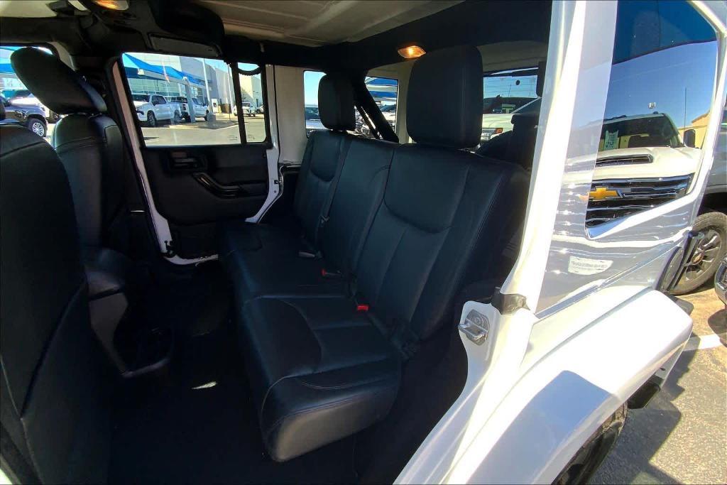 used 2015 Jeep Wrangler Unlimited car, priced at $18,495