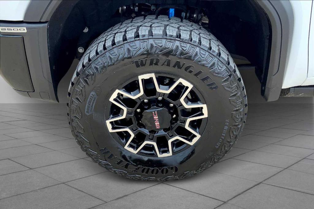 used 2024 GMC Sierra 2500 car, priced at $79,998