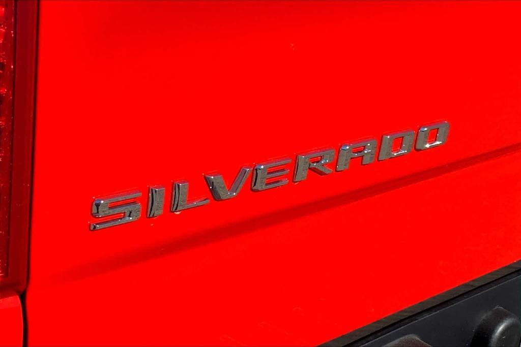 new 2025 Chevrolet Silverado 1500 car, priced at $35,995