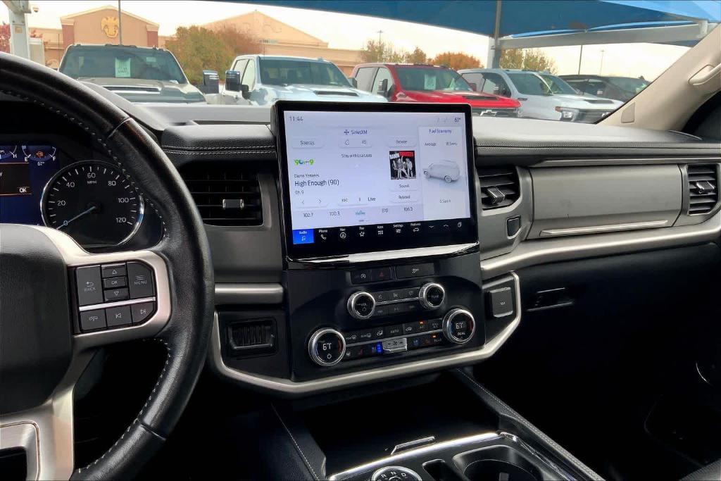 used 2024 Ford Expedition car, priced at $43,799