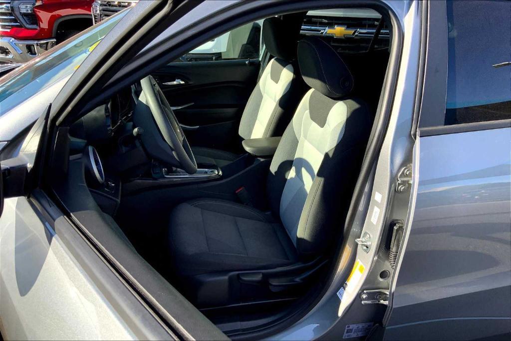 used 2025 Chevrolet Trax car, priced at $23,522