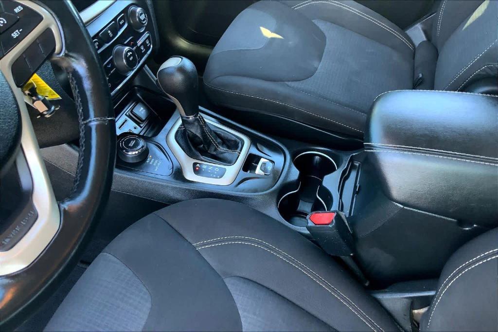 used 2015 Jeep Cherokee car, priced at $8,299