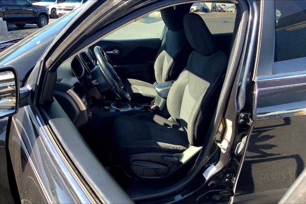 used 2015 Jeep Cherokee car, priced at $8,299