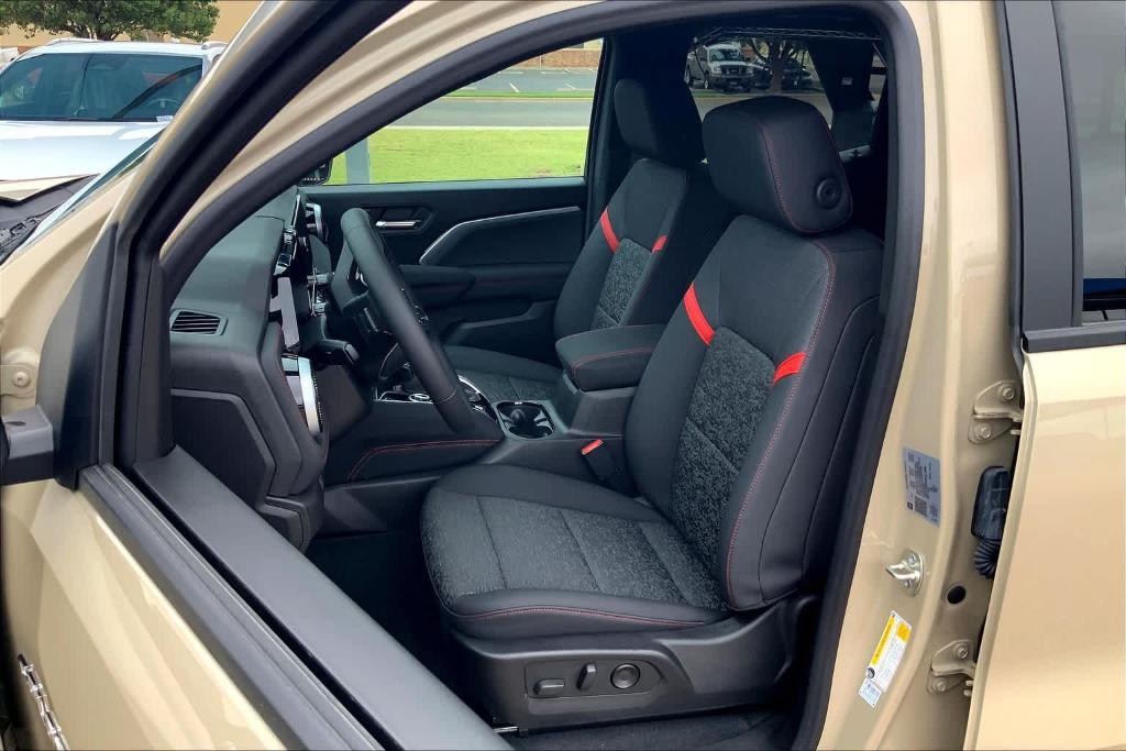 new 2024 Chevrolet Colorado car, priced at $42,995