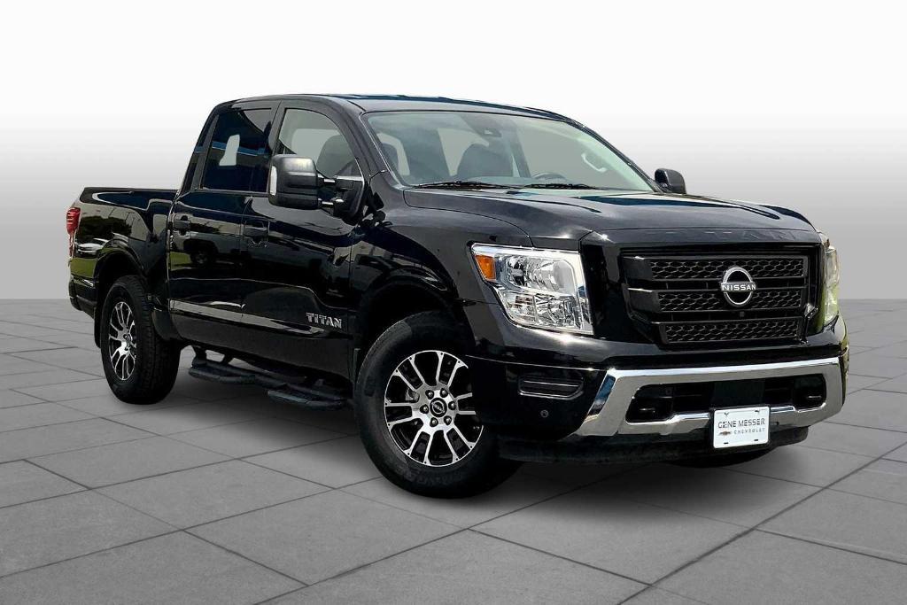 used 2024 Nissan Titan car, priced at $40,555