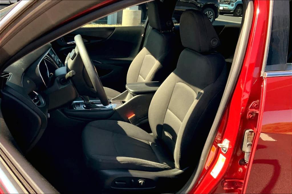 used 2018 Chevrolet Malibu car, priced at $12,902