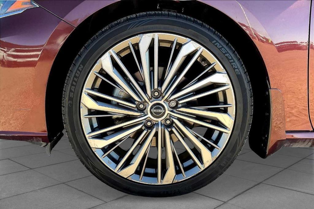 used 2023 Nissan Altima car, priced at $23,711