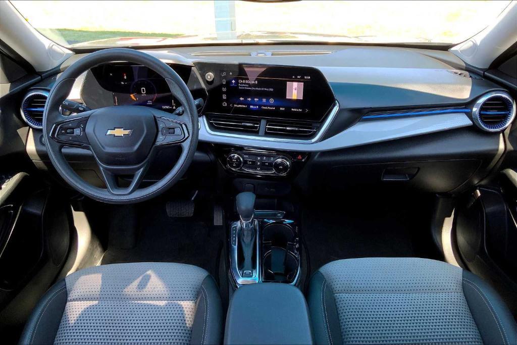 used 2025 Chevrolet Trax car, priced at $23,875