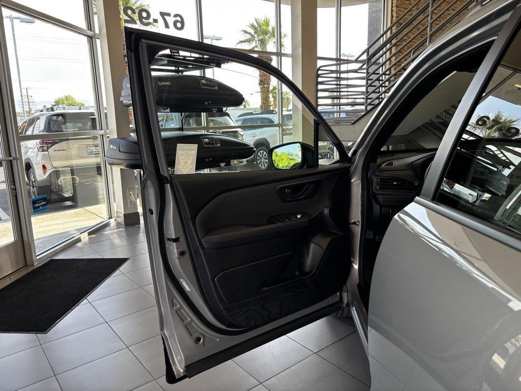 new 2025 Subaru Forester car, priced at $37,174