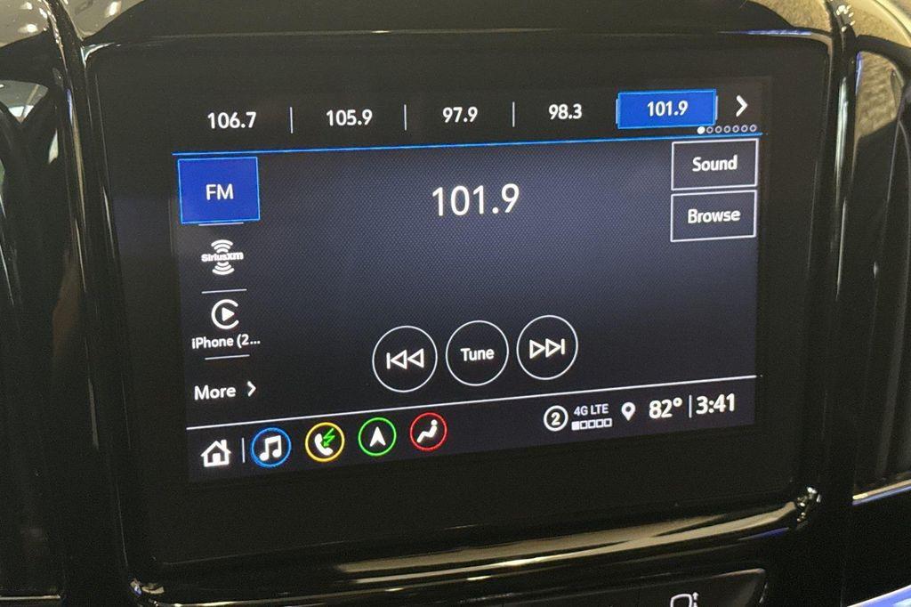 used 2022 Chevrolet Traverse car, priced at $35,788