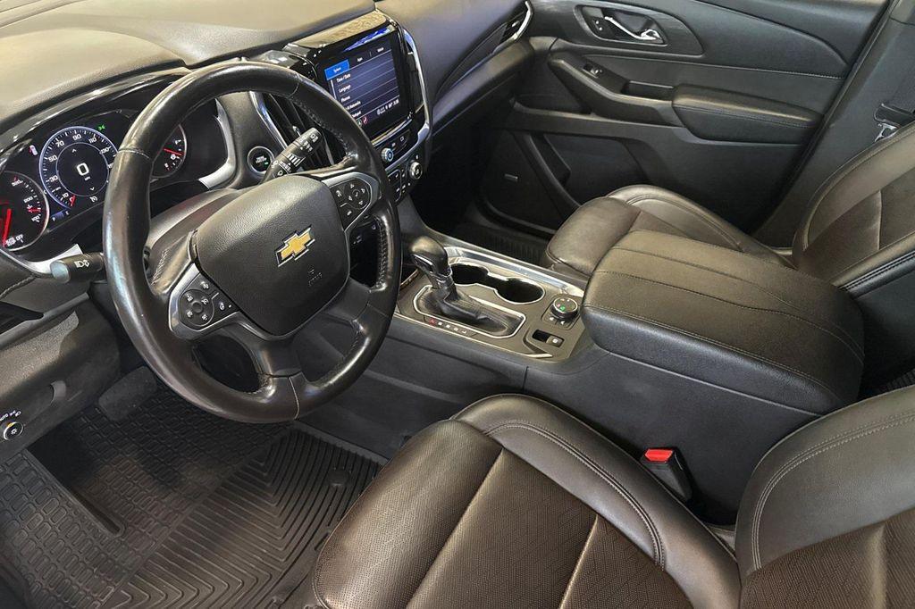 used 2022 Chevrolet Traverse car, priced at $35,788