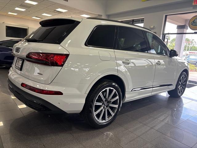 used 2024 Audi Q7 car, priced at $48,999