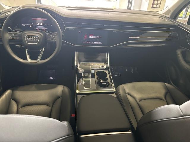 used 2024 Audi Q7 car, priced at $48,999
