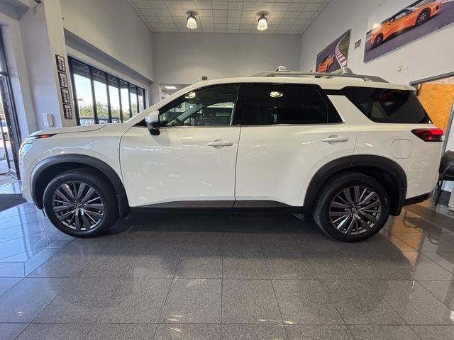 used 2024 Nissan Pathfinder car, priced at $30,999