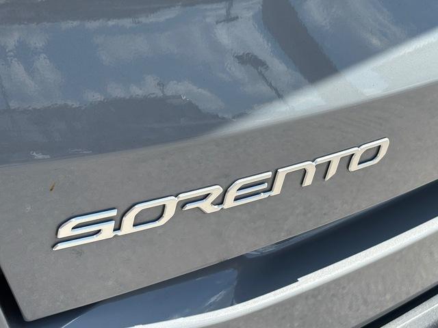 used 2024 Kia Sorento car, priced at $26,999