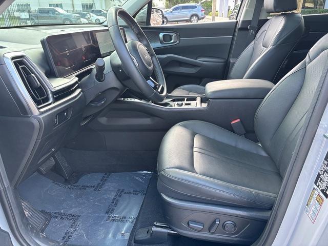 used 2024 Kia Sorento car, priced at $26,999