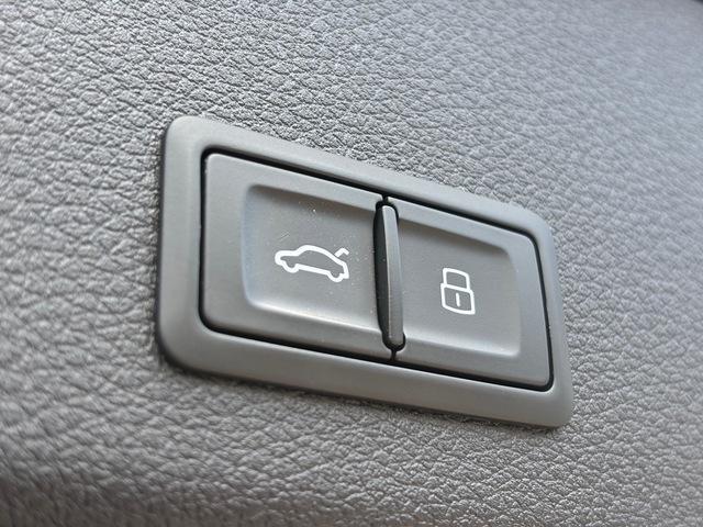 used 2022 Audi e-tron car, priced at $27,999