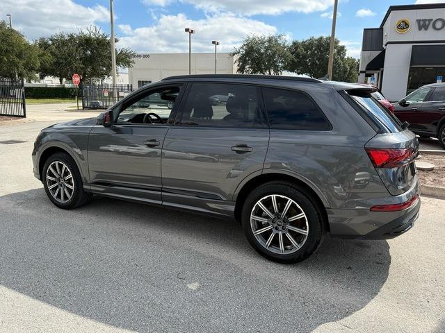 used 2024 Audi Q7 car, priced at $41,999