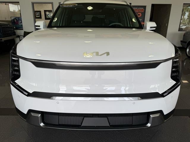 used 2025 Kia EV9 car, priced at $41,999