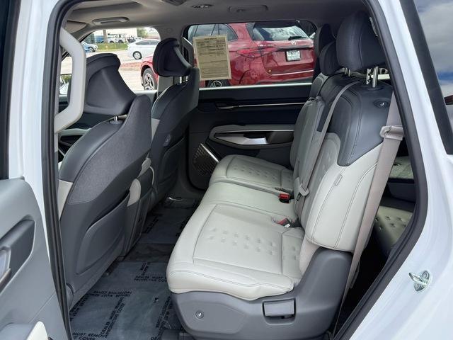 used 2025 Kia EV9 car, priced at $41,999