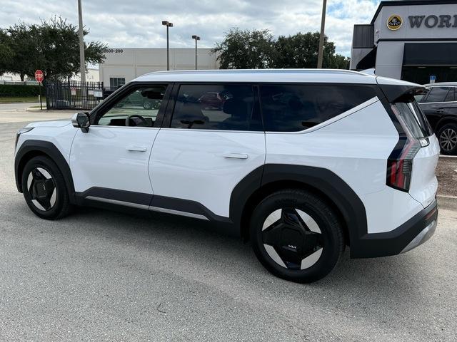used 2025 Kia EV9 car, priced at $41,999