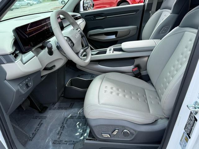 used 2025 Kia EV9 car, priced at $41,999