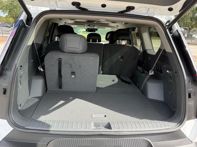 used 2025 Kia EV9 car, priced at $41,999