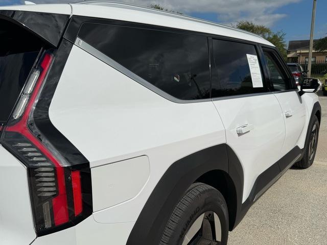 used 2025 Kia EV9 car, priced at $41,999
