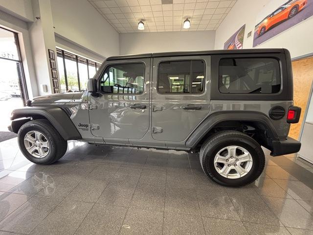 used 2021 Jeep Wrangler Unlimited car, priced at $29,999