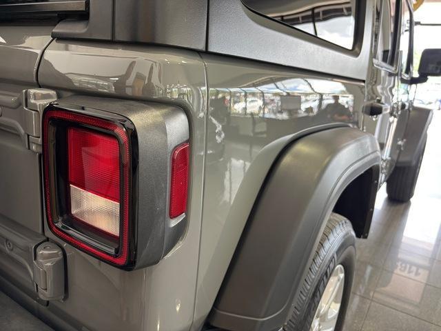 used 2021 Jeep Wrangler Unlimited car, priced at $29,999