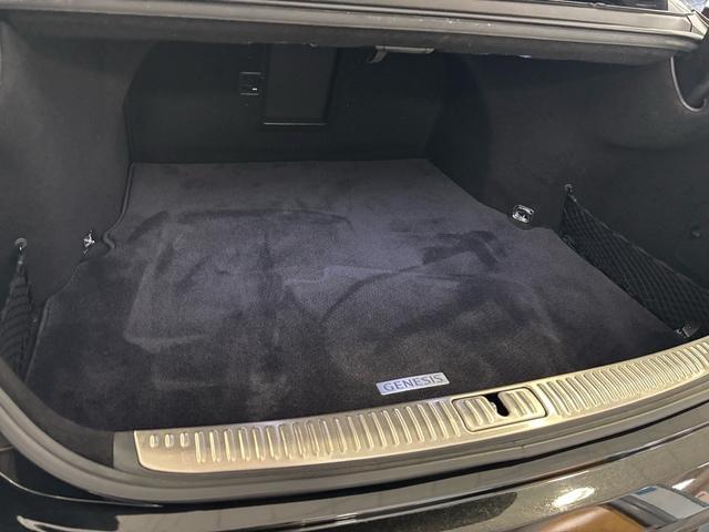 used 2021 Genesis G90 car, priced at $35,999