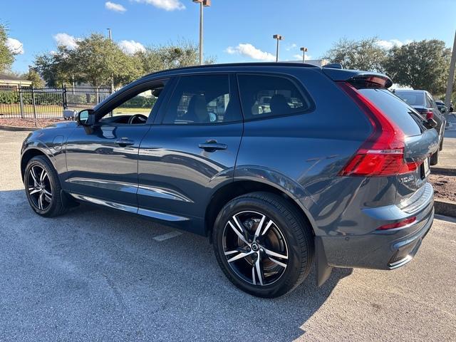 used 2022 Volvo XC60 Recharge Plug-In Hybrid car, priced at $37,999