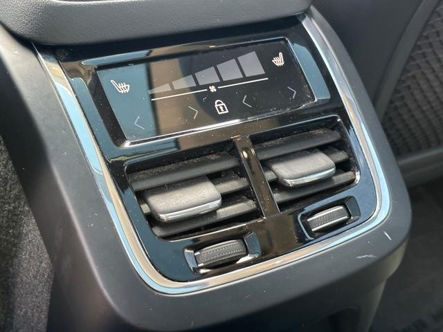 used 2022 Volvo XC90 Recharge Plug-In Hybrid car, priced at $38,999