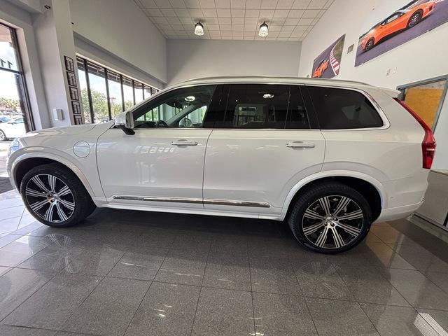used 2022 Volvo XC90 Recharge Plug-In Hybrid car, priced at $38,999