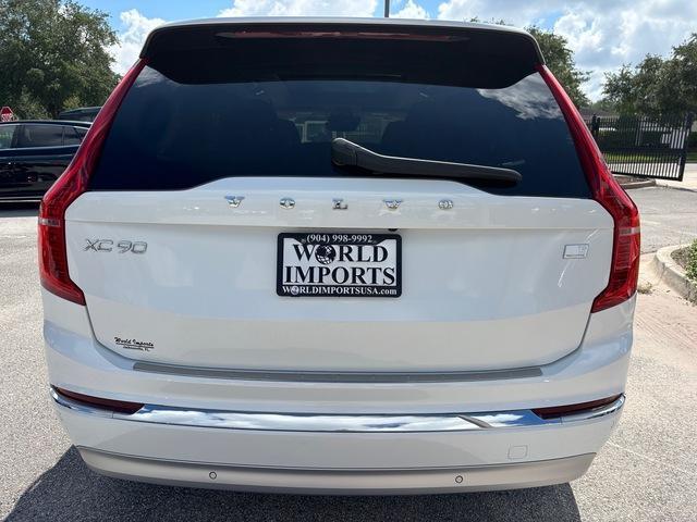 used 2022 Volvo XC90 Recharge Plug-In Hybrid car, priced at $38,999