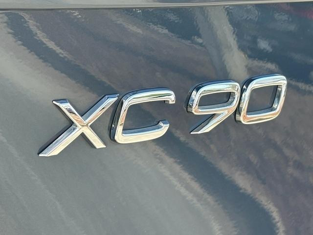 used 2021 Volvo XC90 car, priced at $32,998