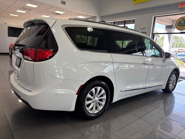 used 2018 Chrysler Pacifica car, priced at $9,999