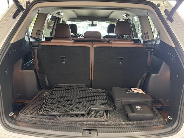 used 2023 Volkswagen Atlas car, priced at $26,999