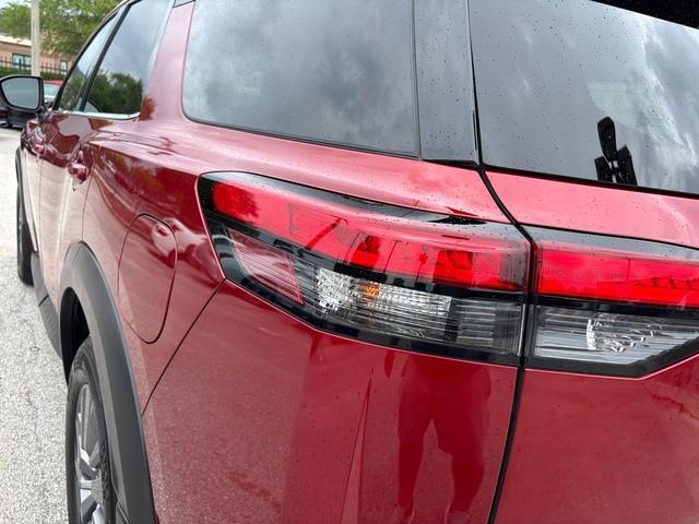 used 2023 Nissan Pathfinder car, priced at $30,999