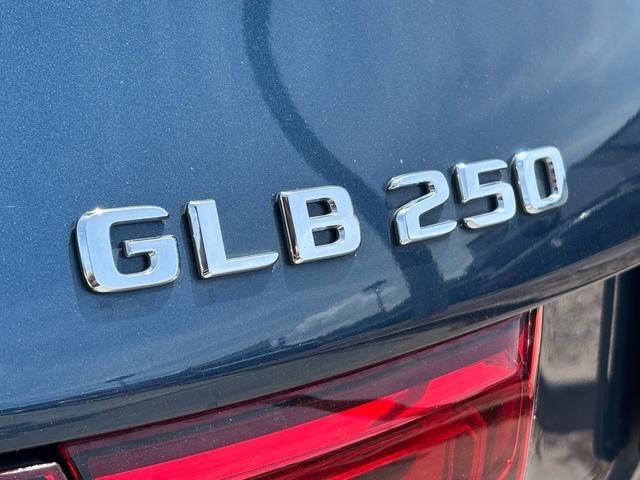 used 2021 Mercedes-Benz GLB 250 car, priced at $25,999