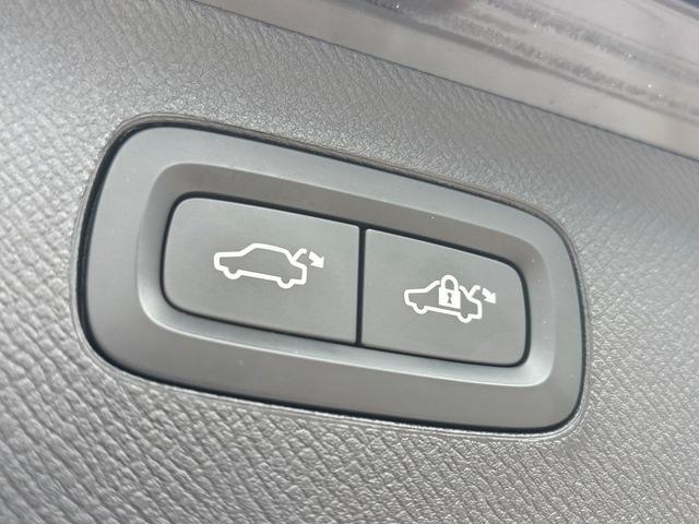 used 2021 Volvo XC90 Recharge Plug-In Hybrid car, priced at $30,999