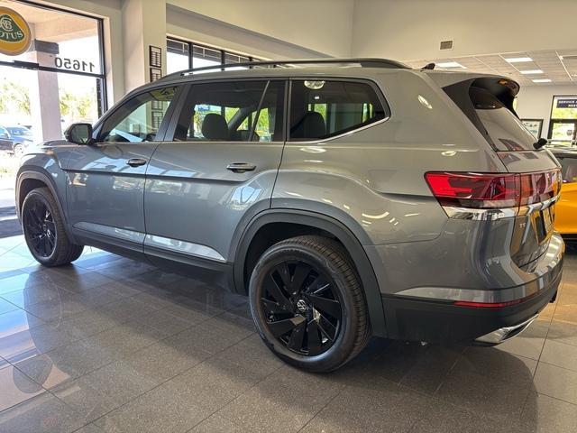 used 2024 Volkswagen Atlas car, priced at $33,999