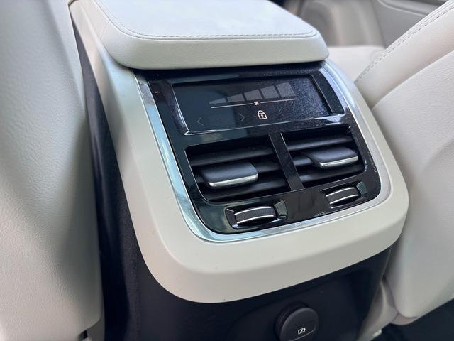 used 2022 Volvo XC90 Recharge Plug-In Hybrid car, priced at $41,999