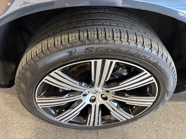 used 2023 Volvo XC90 Recharge Plug-In Hybrid car, priced at $47,999