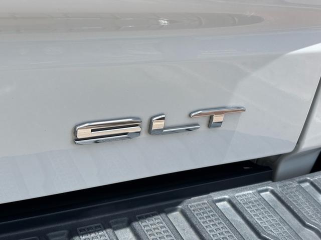 used 2021 GMC Sierra 1500 car, priced at $32,999