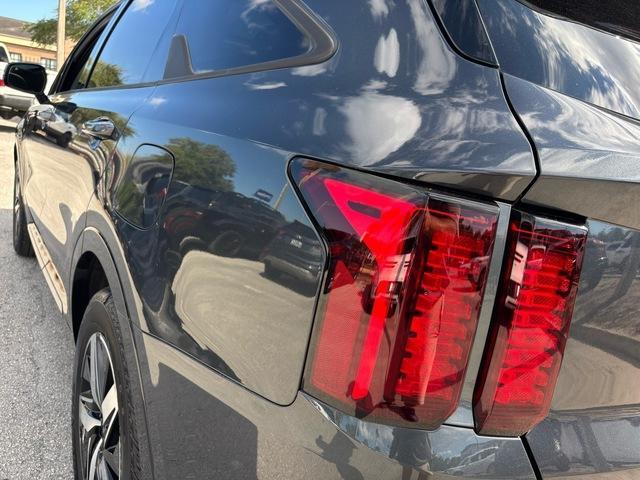 used 2023 Kia Sorento car, priced at $22,999