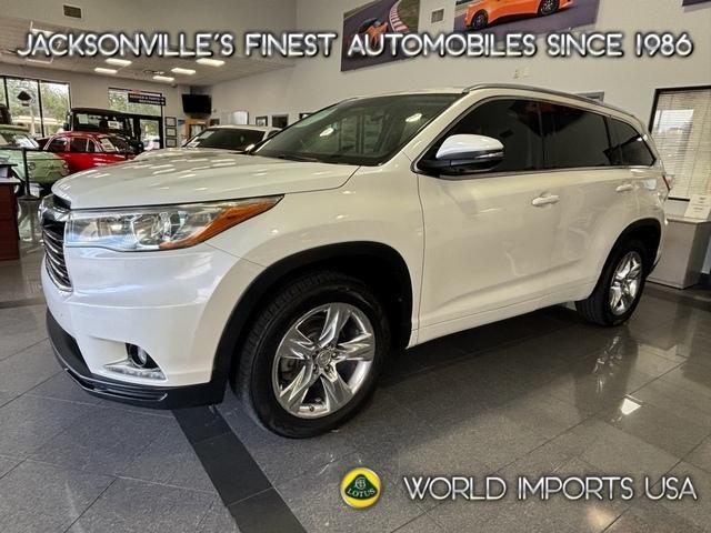 used 2015 Toyota Highlander car, priced at $12,998