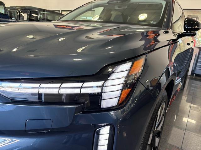 used 2025 Volvo EX90 car, priced at $55,999